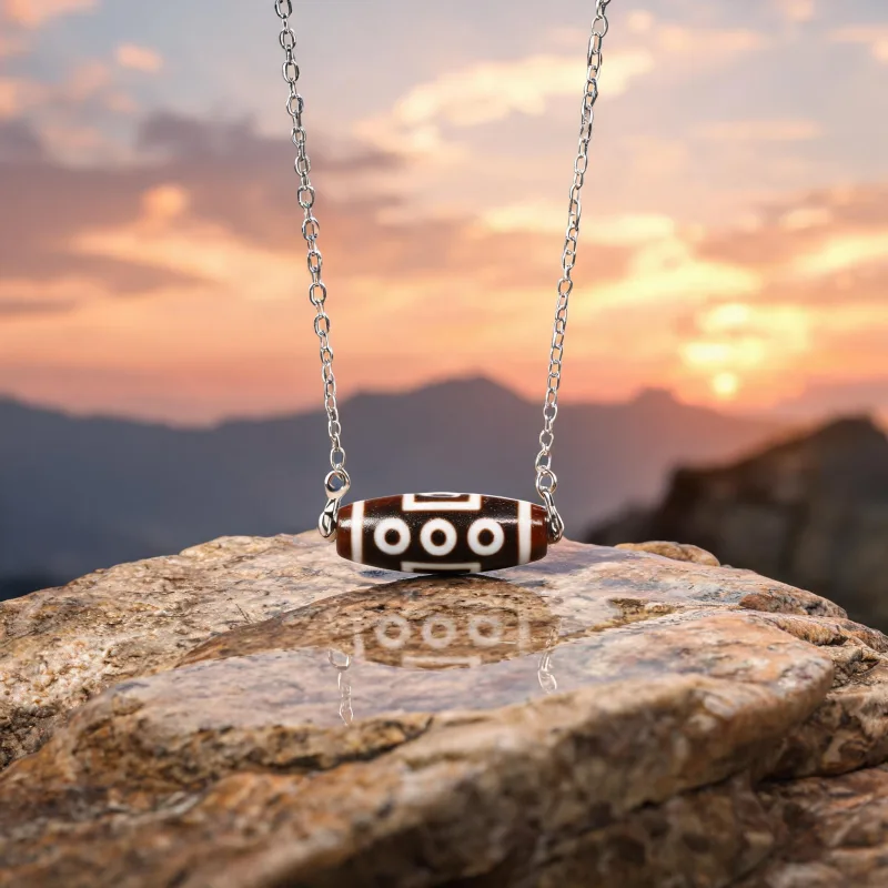 Vintage Tibetan Dzi Totem Charm Necklace Courage Sacred Symbol Lucky Jewelry