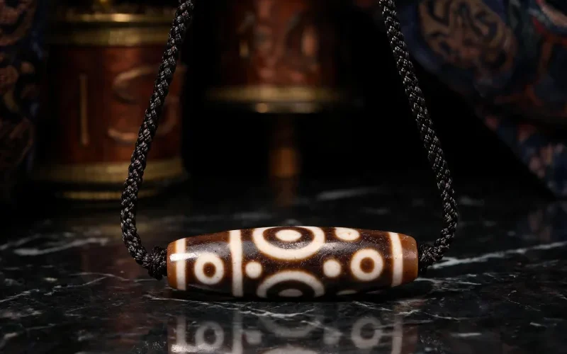 Himalayan Dzi Sacred Symbol Necklace Lucky Totem Courage Protection Pendant