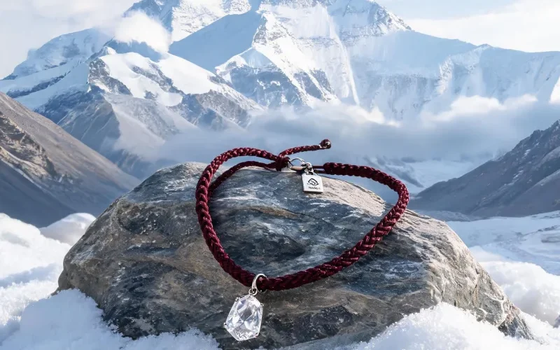 Hand Woven Cord Chomolungma Heritage Necklace Craft Good Luck Crystal Charm