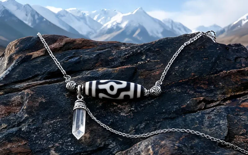 Minimalist Single Dzi Bead Pendant Sacred Totem Positive Energy Courage Accessory